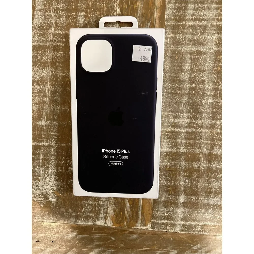 Apple Silicone Case with MagSafe for iPhone 15 Plus - Black‎